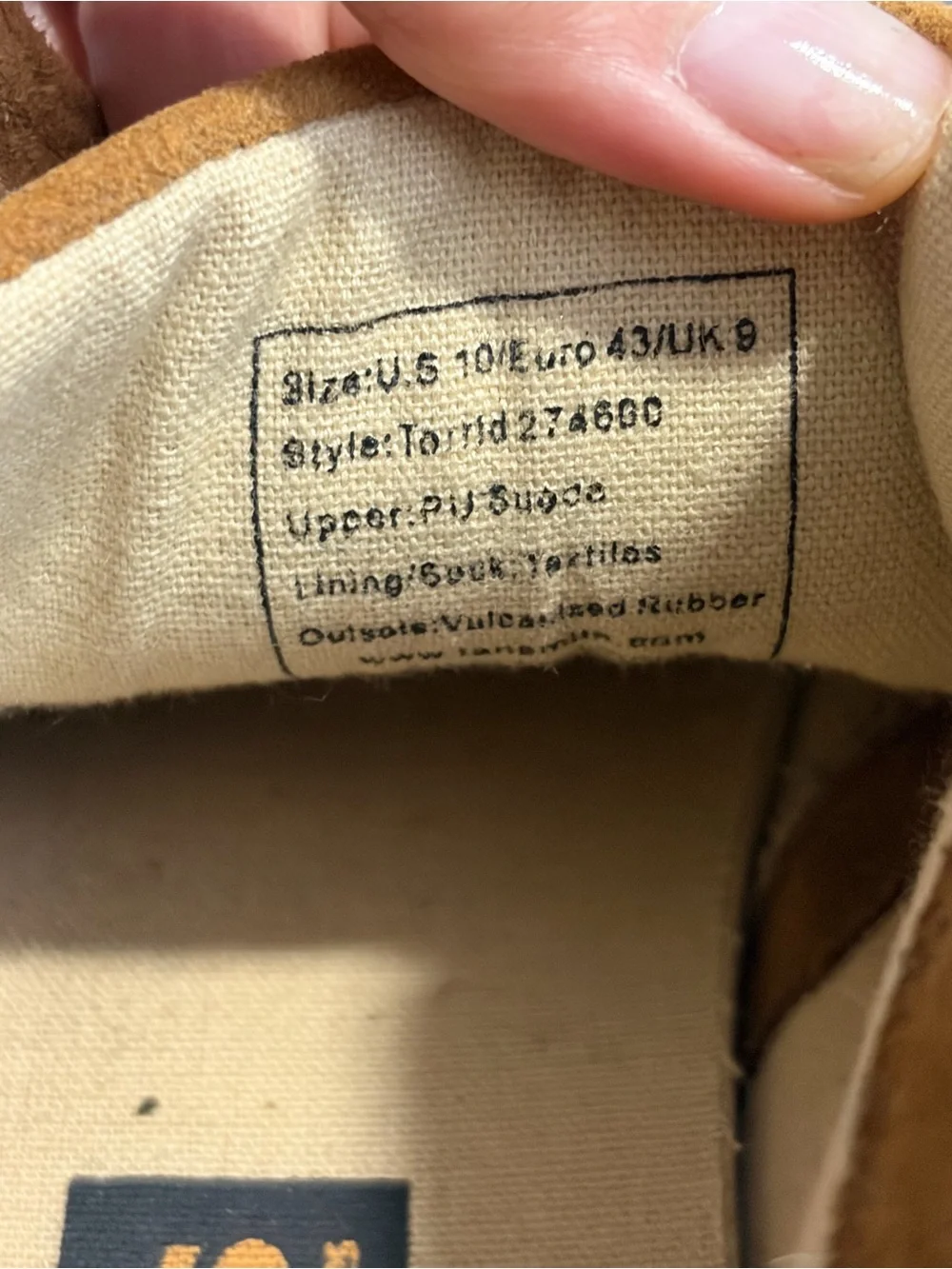 Men's Suede Chukka Boots in Camel Brown